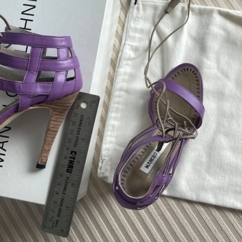 Manolo Blahnik manolo blahnik